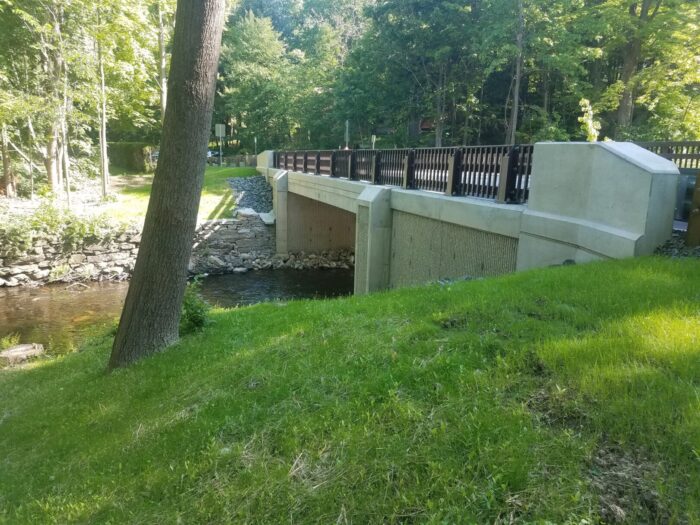 AMHERST - Mill Street