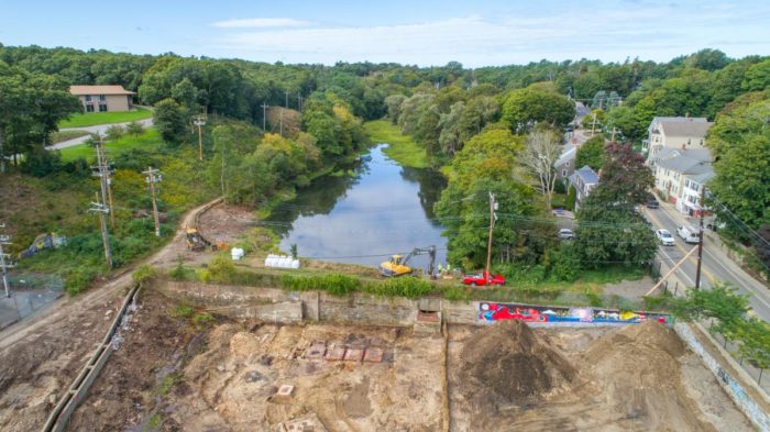 PLYMOUTH - Holmes Playground Dam