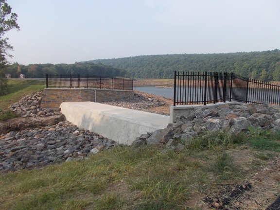 WEST HARTFORD CT - Reservoir Dam