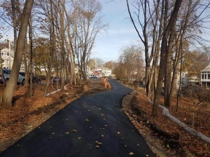 WALTHAM - Wayside Trail