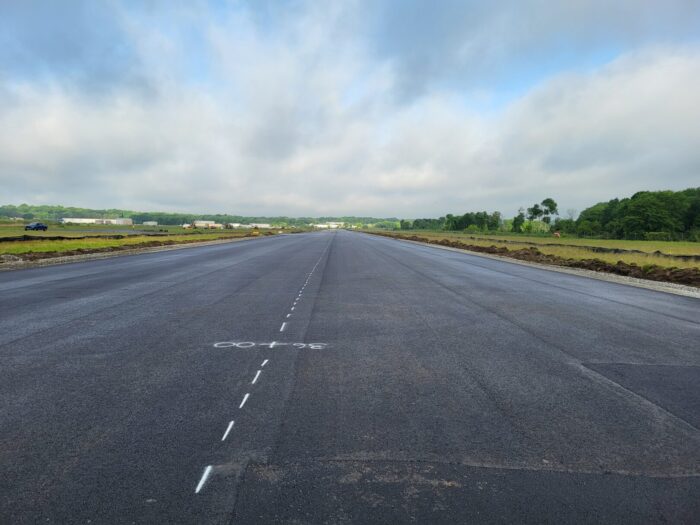 NORWOOD AIRPORT - Runway 10-28