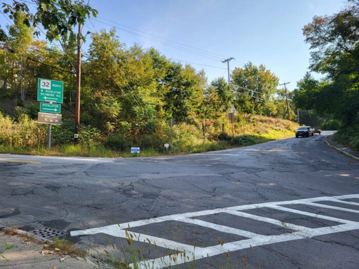 ATHOL - Crescent Street & Chestnut Hill Avenue Intersection
